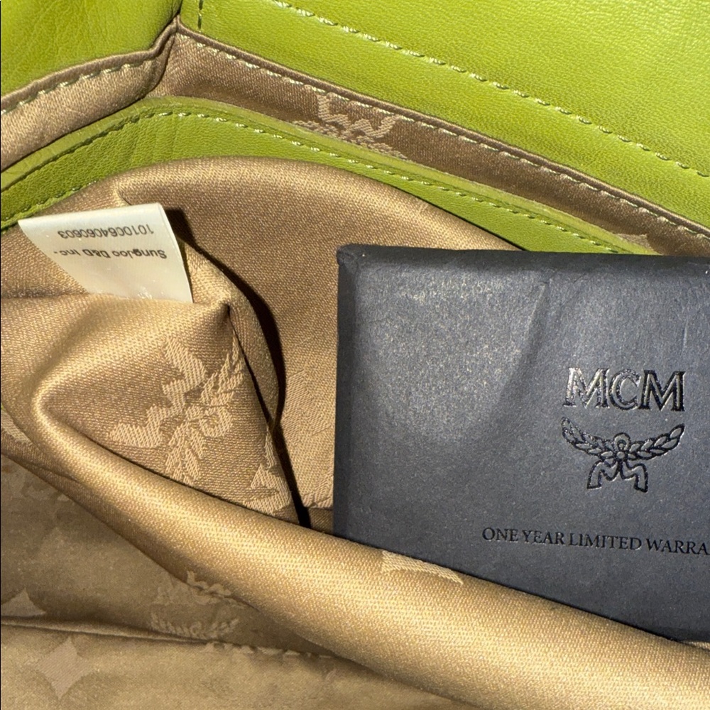 MCM Vintage Green Quilted Leather convertible Hand to Shoulder Bag - Picture 13 of 13